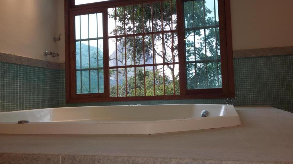 Quarto de flat com vista para Pedra Azul Pedra Azul  Exterior foto